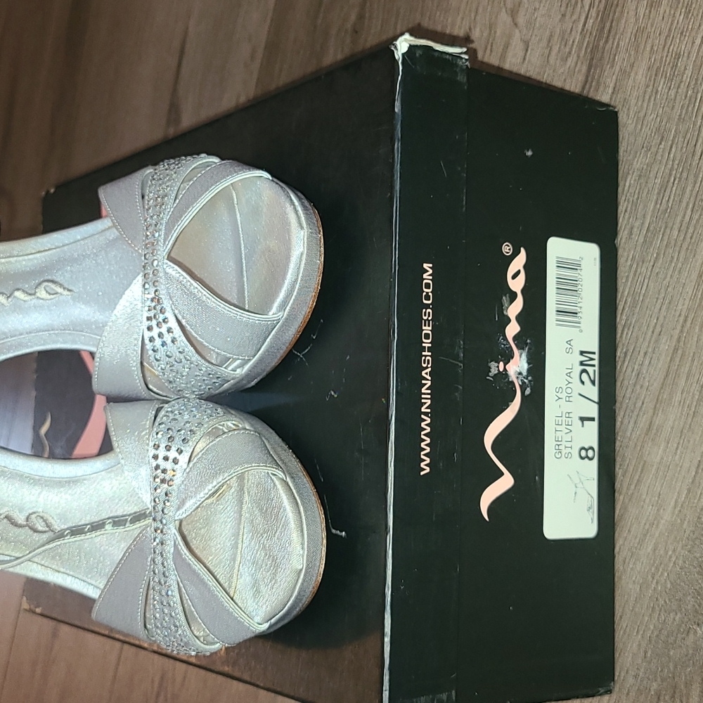 Silver Heels - image 7